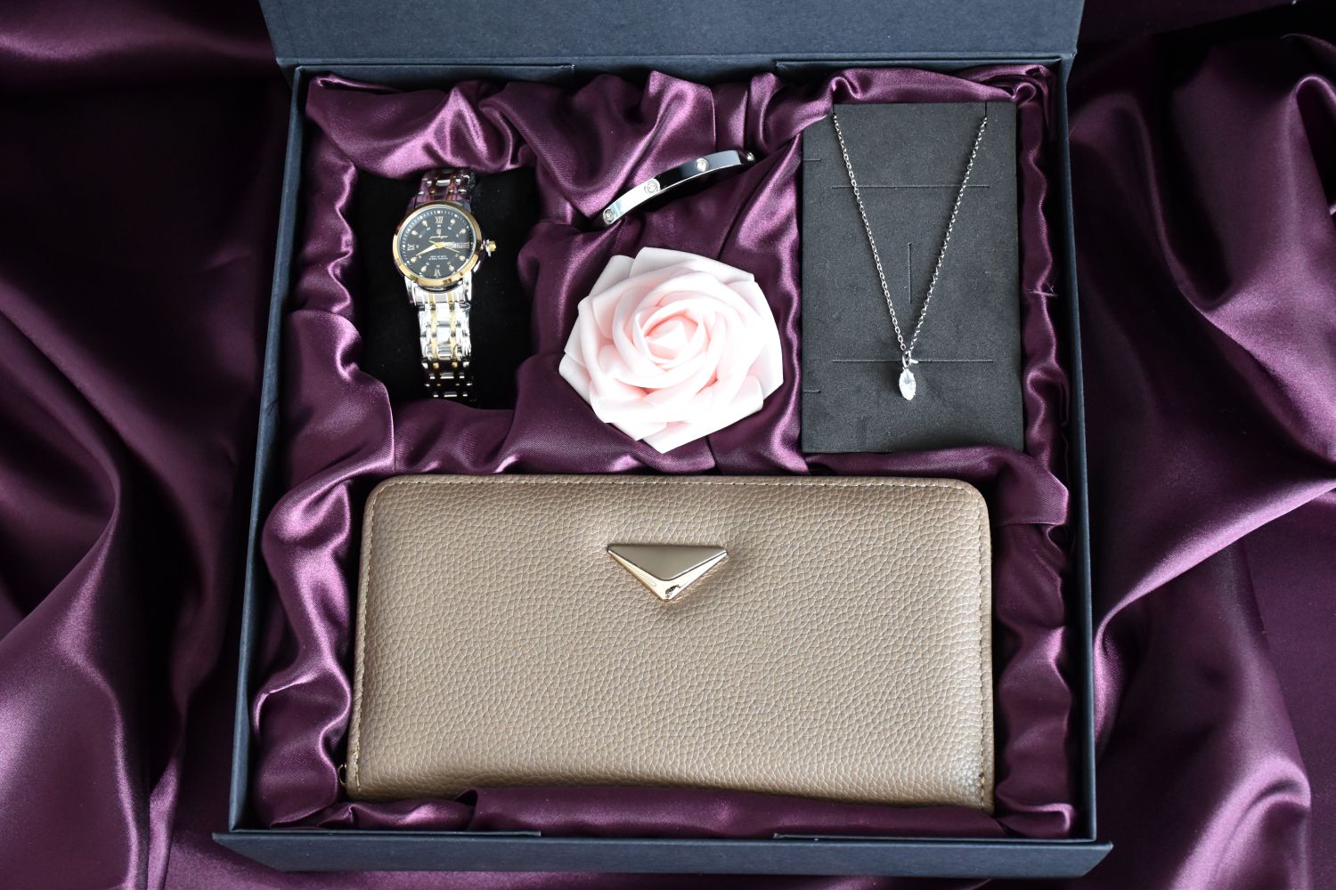 Women Gift Set - Light Brown Edition - Image 3