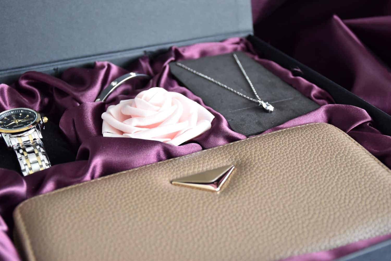 Women Gift Set - Light Brown Edition - Image 5